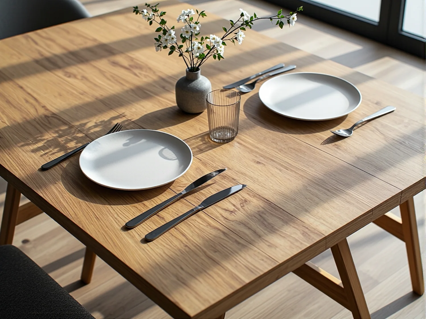 Nowoczesny stolik składany ścienny z dębowym blatem - najlepszy wybór do wąskiej kuchni.